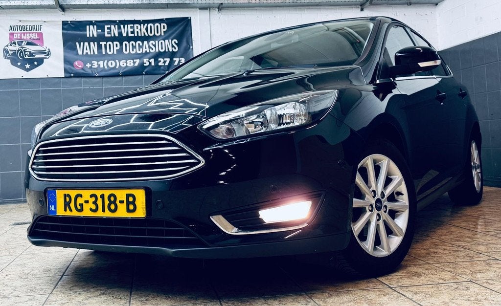 Ford Focus 1.0 Titanium/2DE EIG/TOP STAAT/, Gebruikt, Zwart, Origineel Nederlands, 3 cilinders