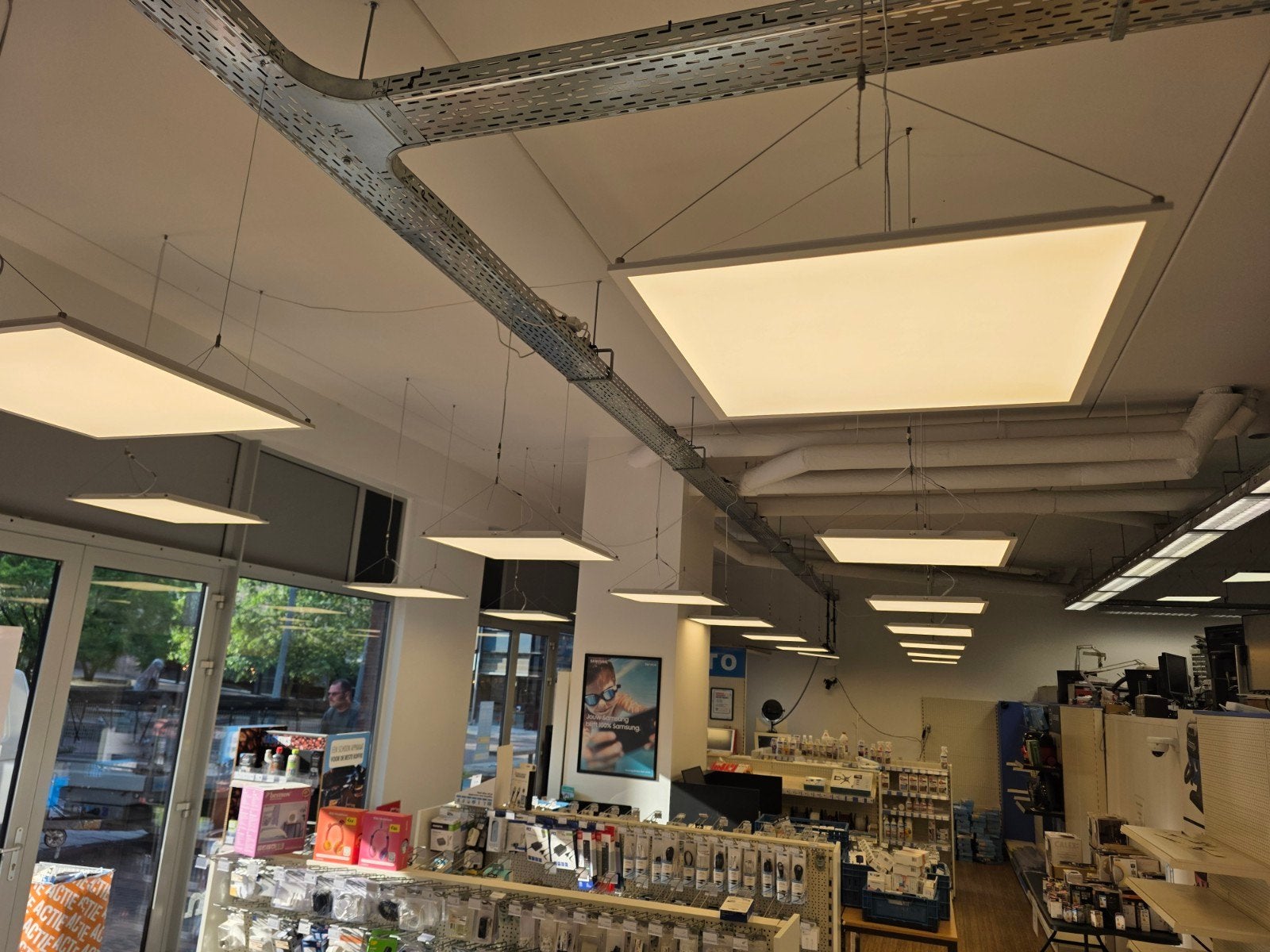20x LED Panelen 60x60 cm, 3000K met ophang, Ophalen