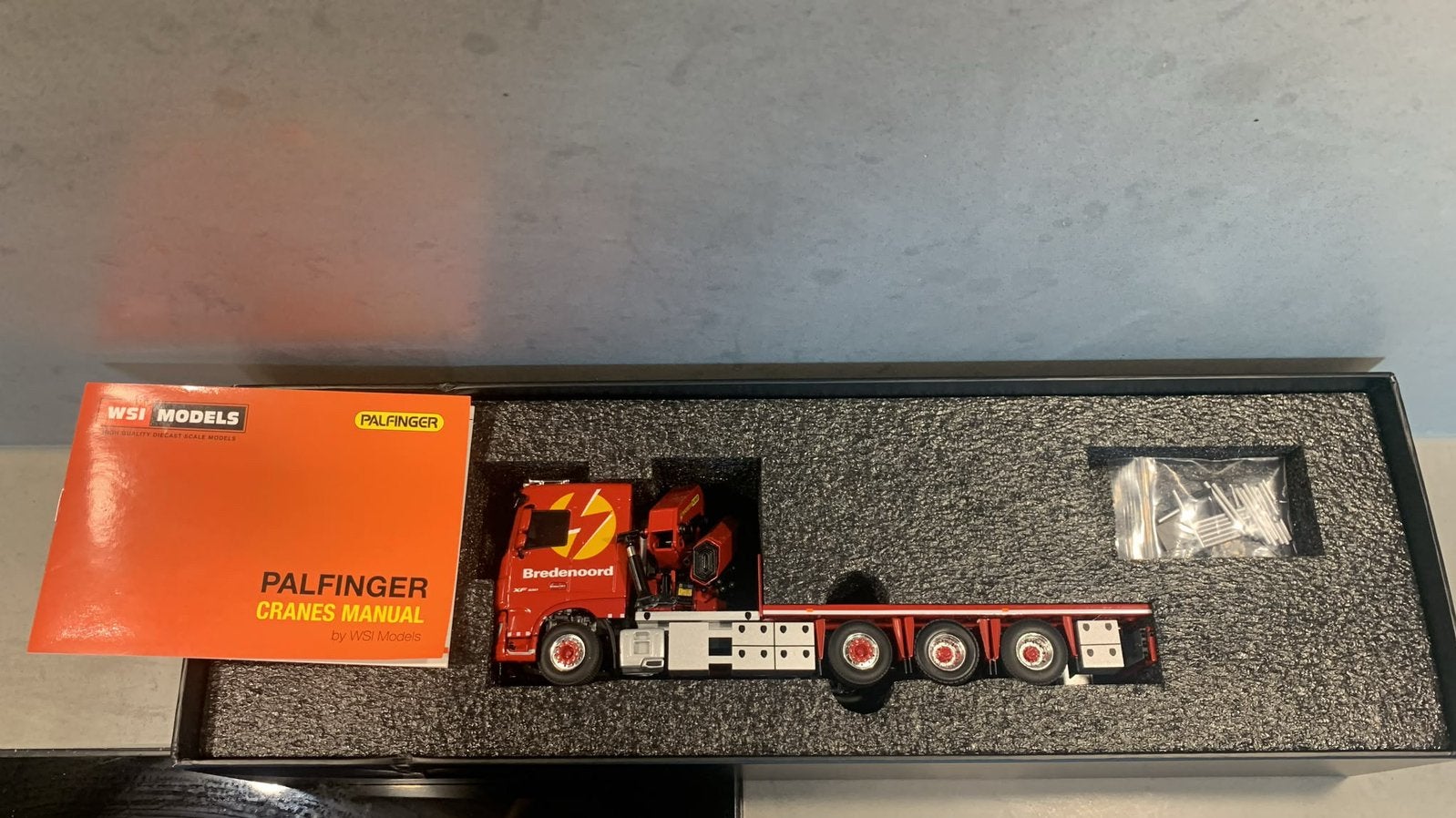 WSI bredenoord DAF XF, palfinger in doos, Ophalen of Verzenden, Zo goed als nieuw, Bus of Vrachtwagen, Wsi