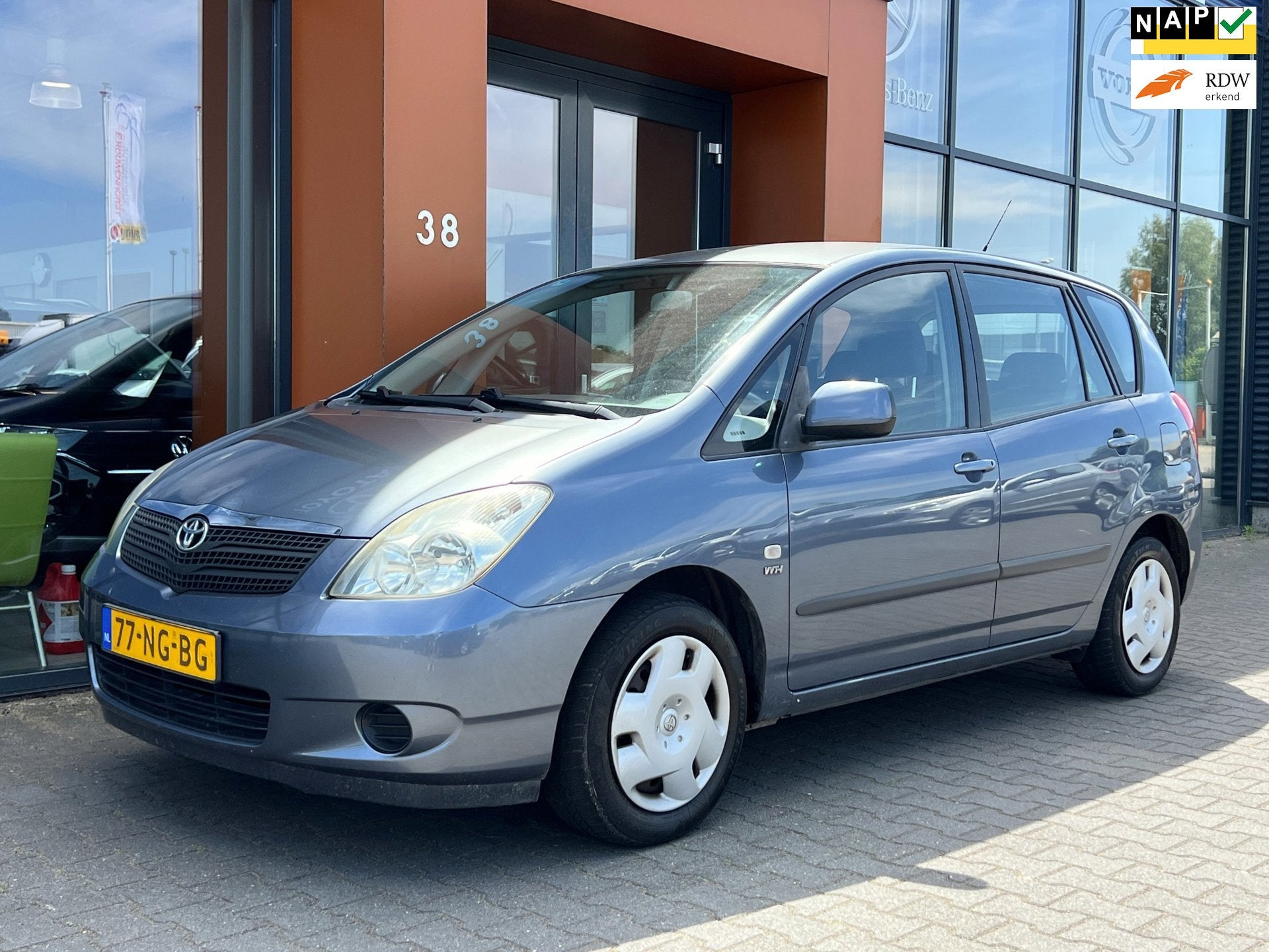 Toyota Corolla Verso 1.6VVT-i Linea|Airco|Bluetooth|Trekhaak, Voorwielaandrijving, 450 kg, Gebruikt, 4 cilinders