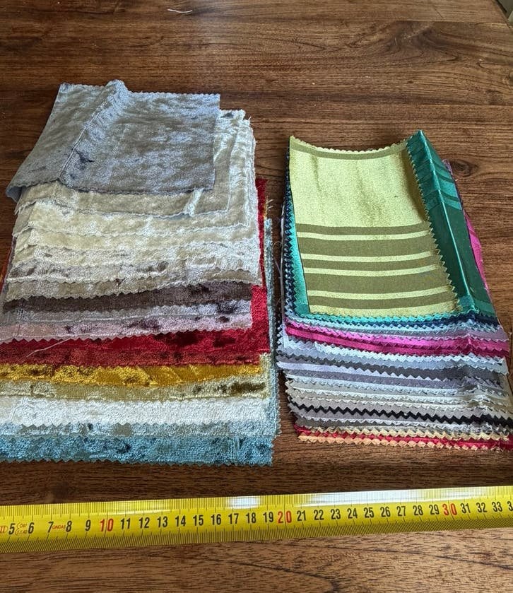 Pakketje lapjes stof (ca. 40 stuks), Hobby en Vrije tijd, Overige materialen, Overige kleuren, Nieuw, Ophalen of Verzenden