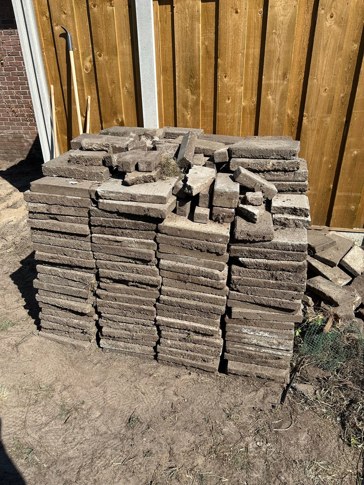 Gratis stoeptegels (gebruikt) op Stadsveld Enschede, Ophalen, Gebruikt, 10 m² of meer, Beton