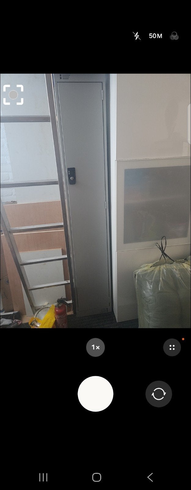 Smalle metalen locker met sleutel (30x30x180 cm), Ophalen, Gebruikt, Industrieel