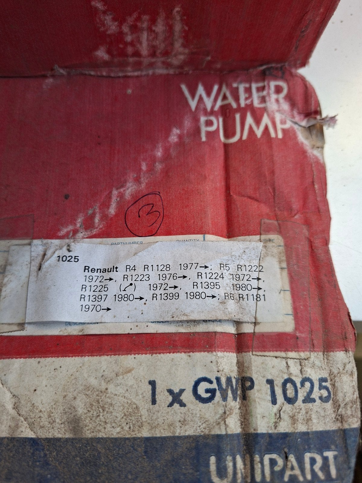 Waterpomp Renault R4, R5, R6 - Nieuw in doos, Ophalen of Verzenden, Nieuw, Renault