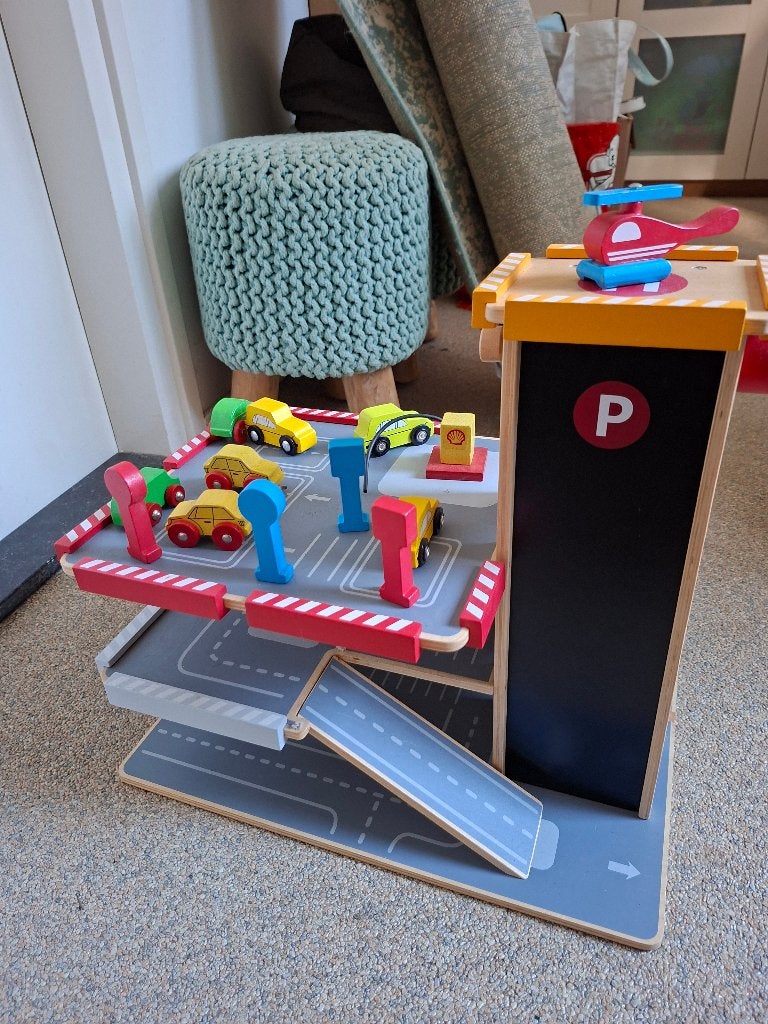 Houten garage met auto's en wegdelen, Kinderen en Baby's, Ophalen, Gebruikt, Overige typen