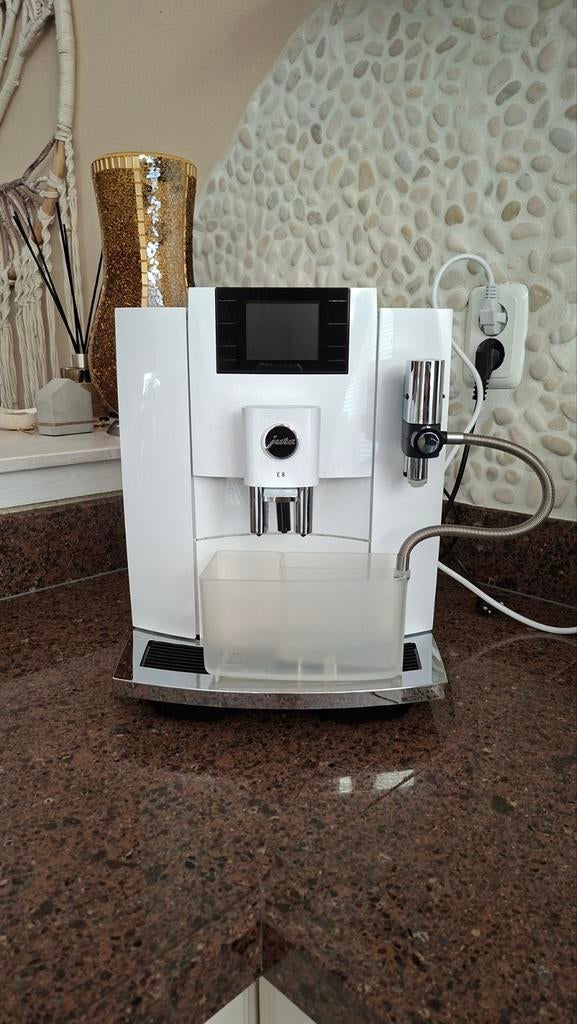 Jura E8 koffiemachine Pianowhite, Ophalen, 10 kopjes of meer, Koffiemachine, Koffiebonen