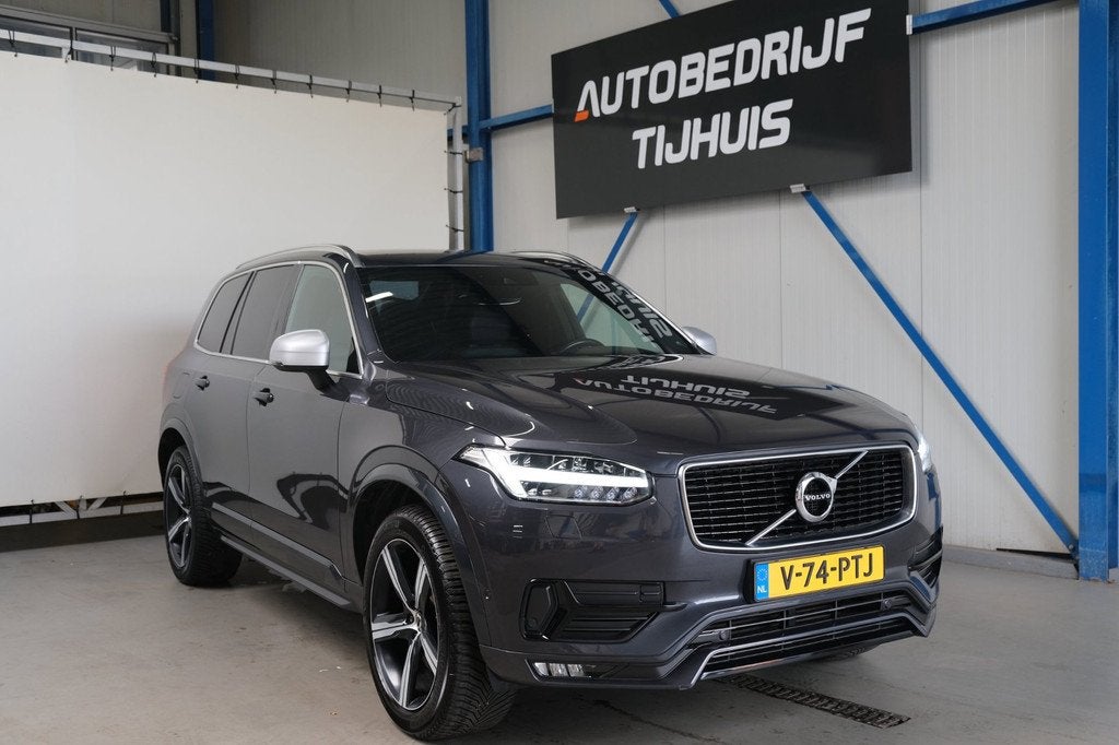 Volvo XC90 2.0 D5 AWD R-Design > Grijs kenteken <, Auto's, Bestelauto's, Gebruikt, Euro 6, 4 cilinders, Alcantara