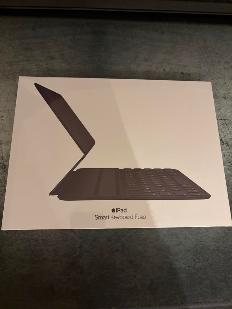Apple iPad Smart Keyboard Folio - Nieuw in doos, Ophalen of Verzenden, Zo goed als nieuw, Bescherming voor- en achterkant