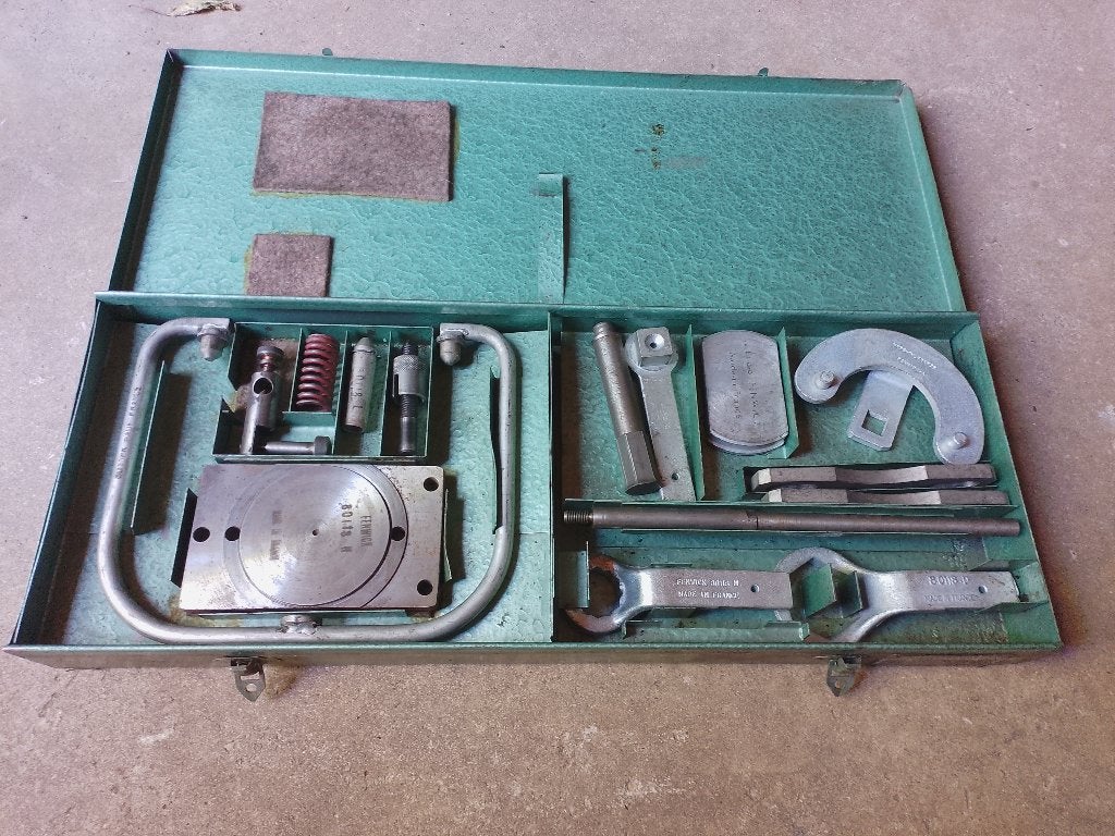 Oldtimer Peugeot 204 Dealer motor gereedschap Fenwick 8.0118, Auto diversen, Autogereedschap, Ophalen of Verzenden, Gebruikt