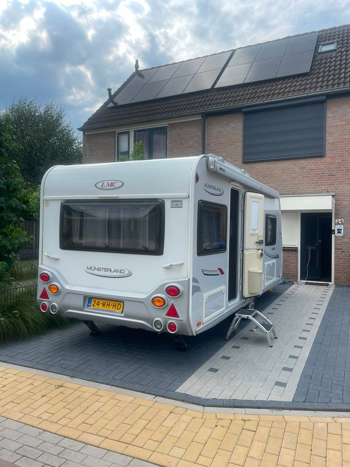 LMC 470 E  musica exclusive– 2011 – Enkele bedden, Rondzit, Particulier, 5 tot 6 meter, LMC en Münsterland