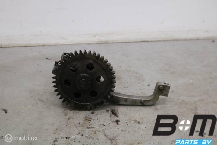 Oliepomp VW Transporter T5 2.5 TDI AXE 07015153, Gebruikt