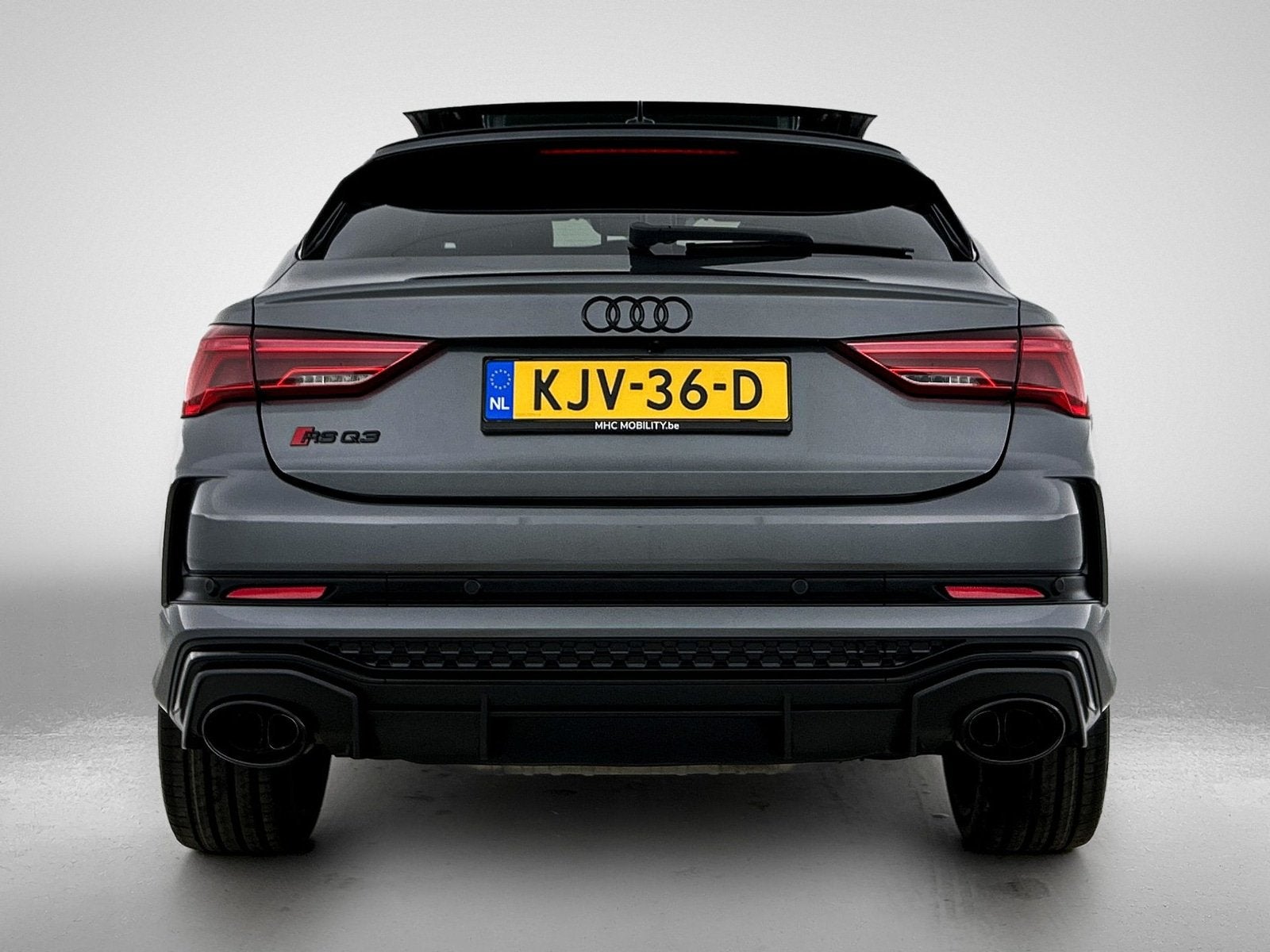 Audi Q3 Sportback TFSI RS | Trekhaak | Panoramadak | Sonos |, Auto's, Automatische klimaatregeling, Gebruikt, 1675 kg, Bedrijf