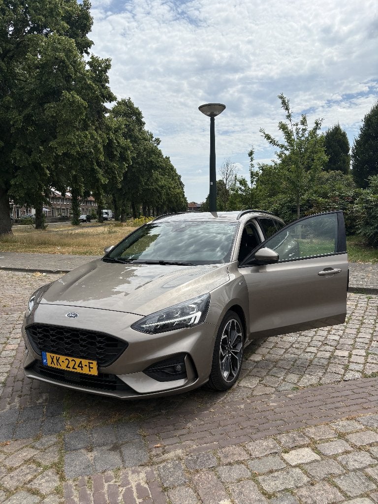 Ford Focus 1.0 Ecoboost 125pk 2019 Grijs APK 07-2027, Auto's, Zwart, 1283 kg, Origineel Nederlands, Stationwagon