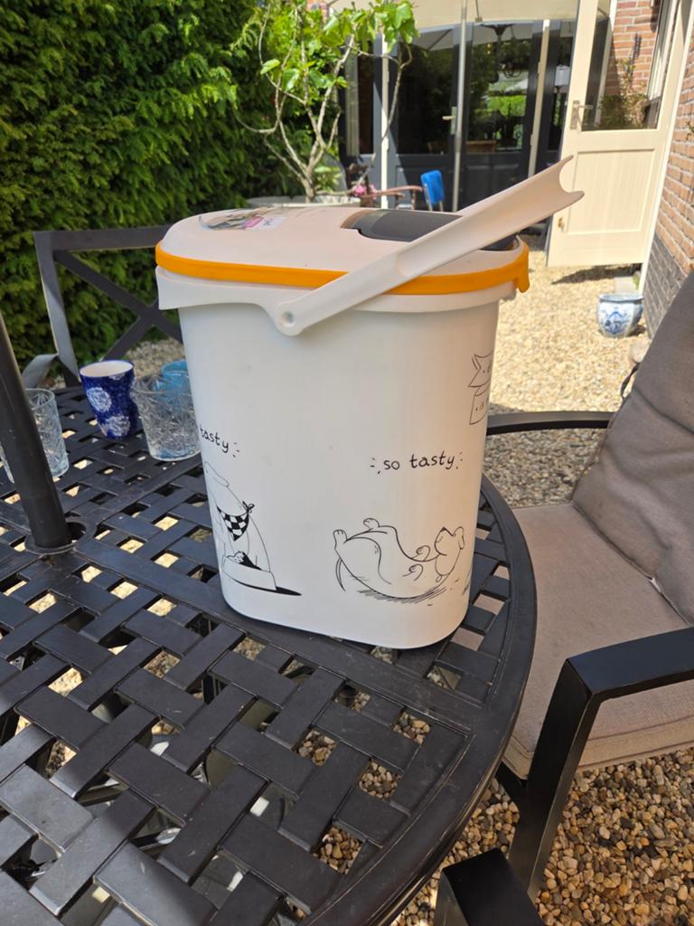 Container voor diervoer., Ophalen of Verzenden