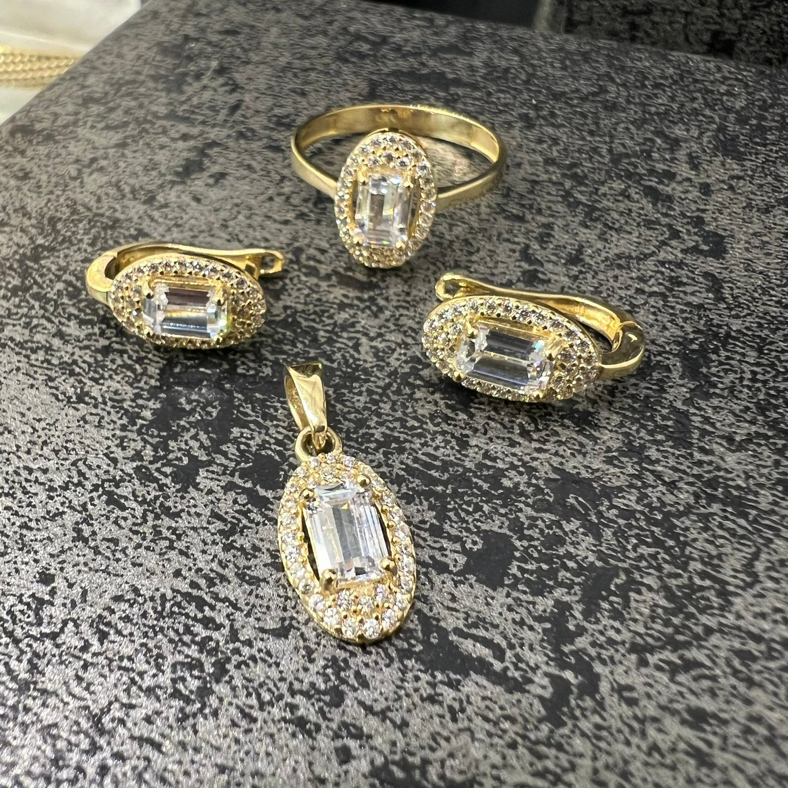 14k gouden set ring oorbellen hanger, Sieraden, Tassen en Uiterlijk, Ophalen of Verzenden, Nieuw, Goud, Dame
