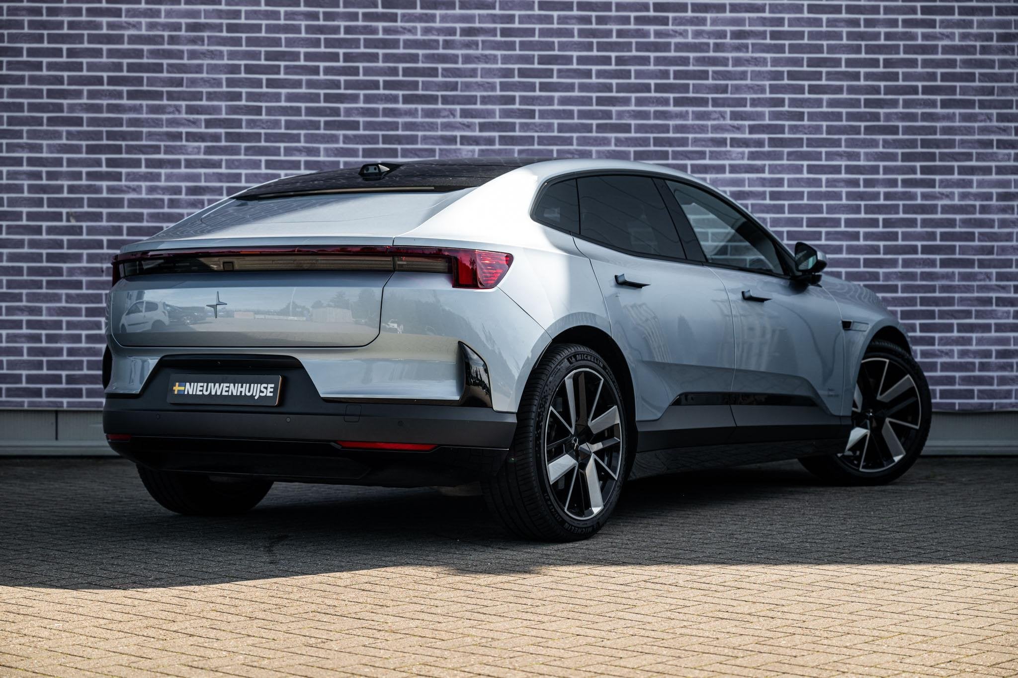 Polestar 4 Long Range Single motor Prime 100 kWh | 22 kW Lad, Auto's, Polestar, Automaat, Dealer onderhouden, Achterwielaandrijving