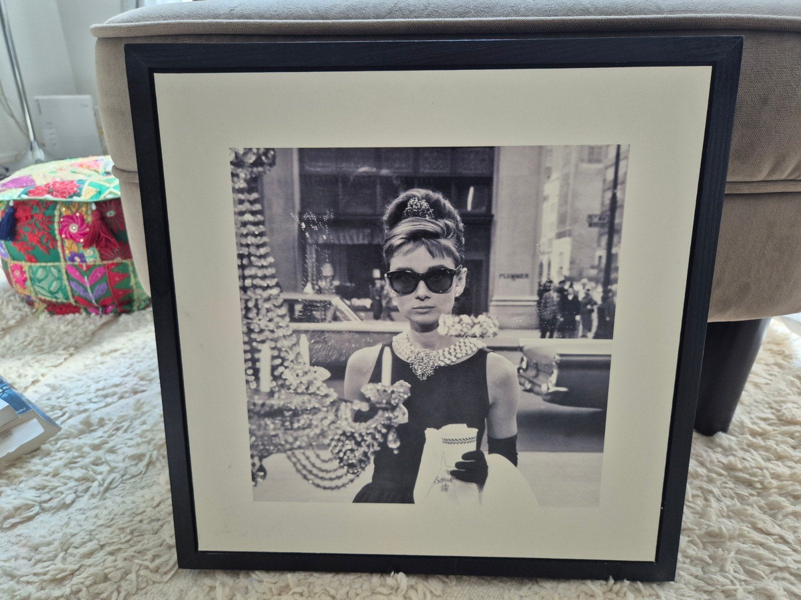 Audrey Hepburn Breakfast at Tiffany's lijst 40x40 cm, Huis en Inrichting, Woonaccessoires | Schilderijen, Tekeningen en Foto's