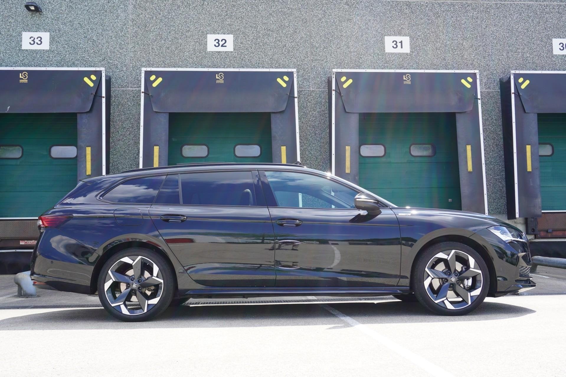 Skoda Superb Combi 1.5 TSI 204pk PHEV Sportline Business | P, Auto's, 12 maanden, Euro 6, 4 cilinders, 1747 kg