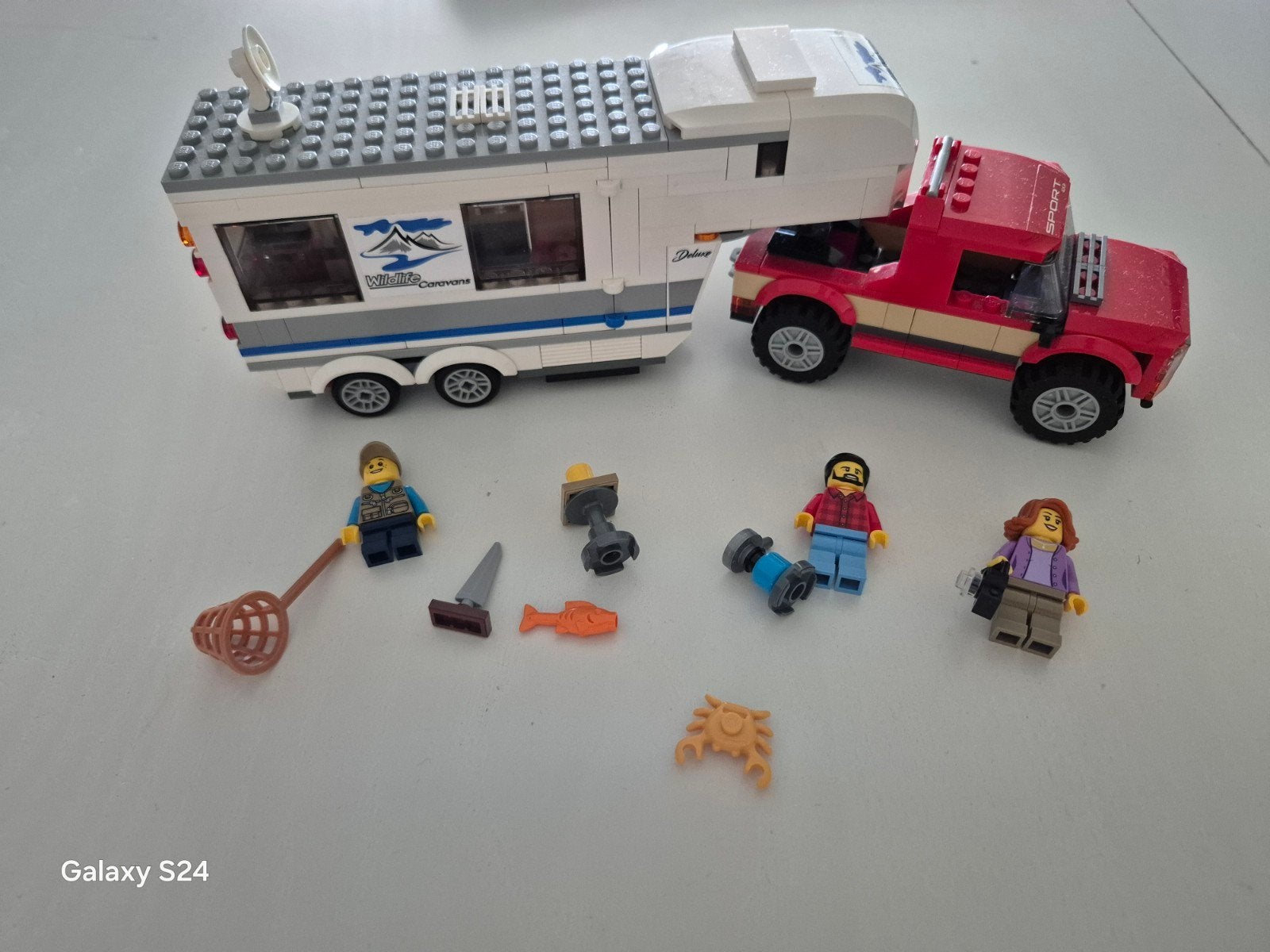 60182 pick-up en caravan, Ophalen, Zo goed als nieuw