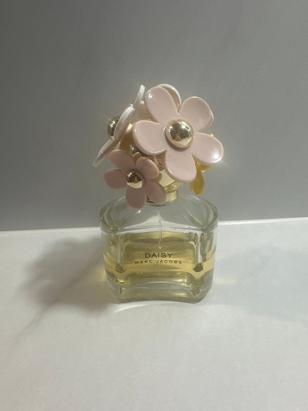 Marc Jacobs Daisy Eau de Toilette Tester (minder dan halfvol, Sieraden, Tassen en Uiterlijk, Ophalen of Verzenden, Gebruikt