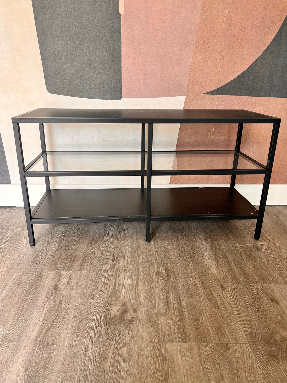 Woood TV meubel - Zwart met glazen plank, Ophalen, 100 tot 150 cm, Zo goed als nieuw, Minder dan 100 cm