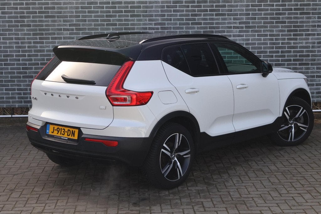 Volvo XC40 1.5 T5 Recharge R-Design | Plug-in Hybrid (PHEV), Auto's, Volvo, 12 maanden, Euro 6, Wit, Hybride Elektrisch/Benzine