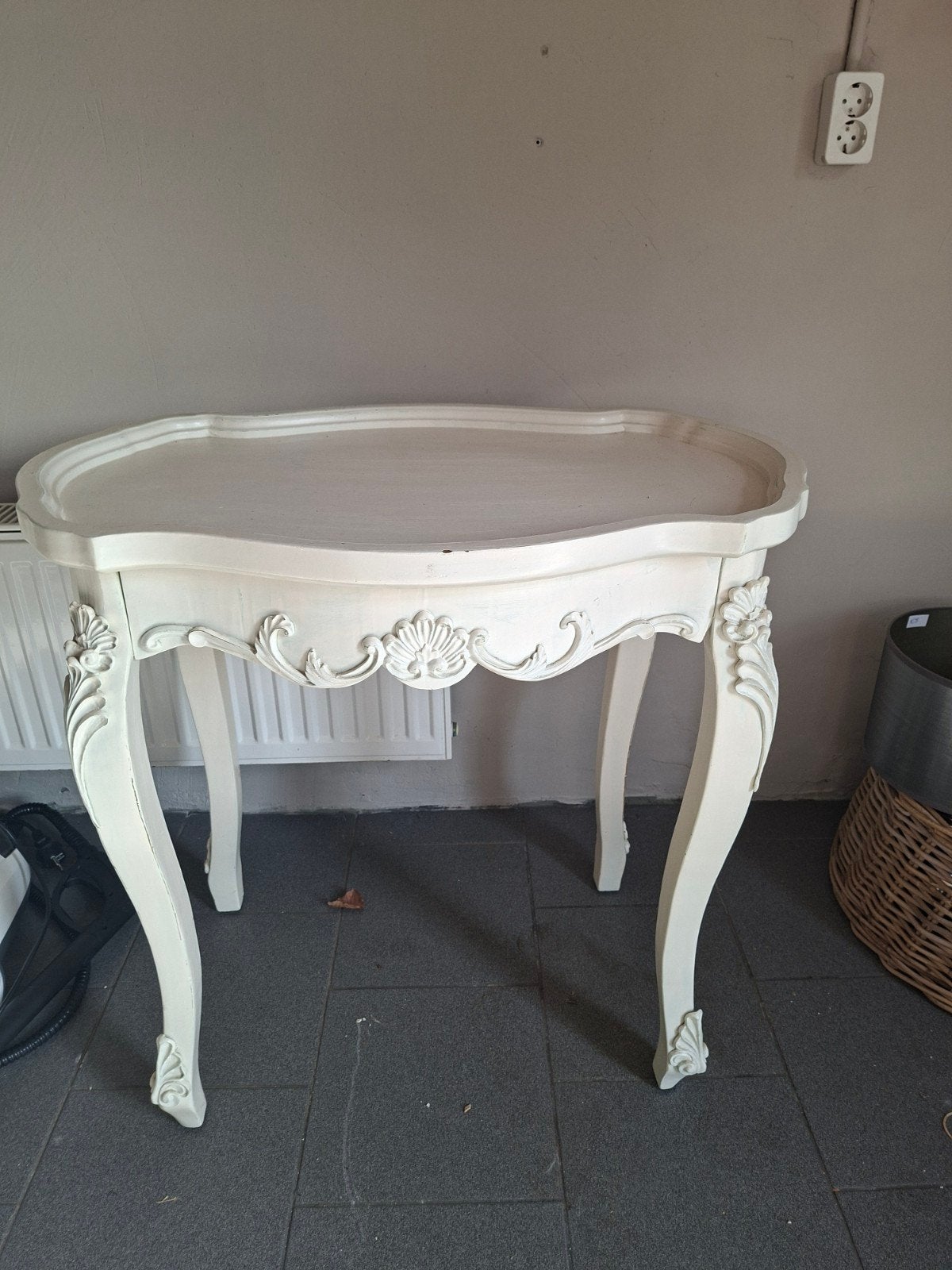 Sierlijke bijzettafel in Rococo stijl - Crème, Ophalen of Verzenden