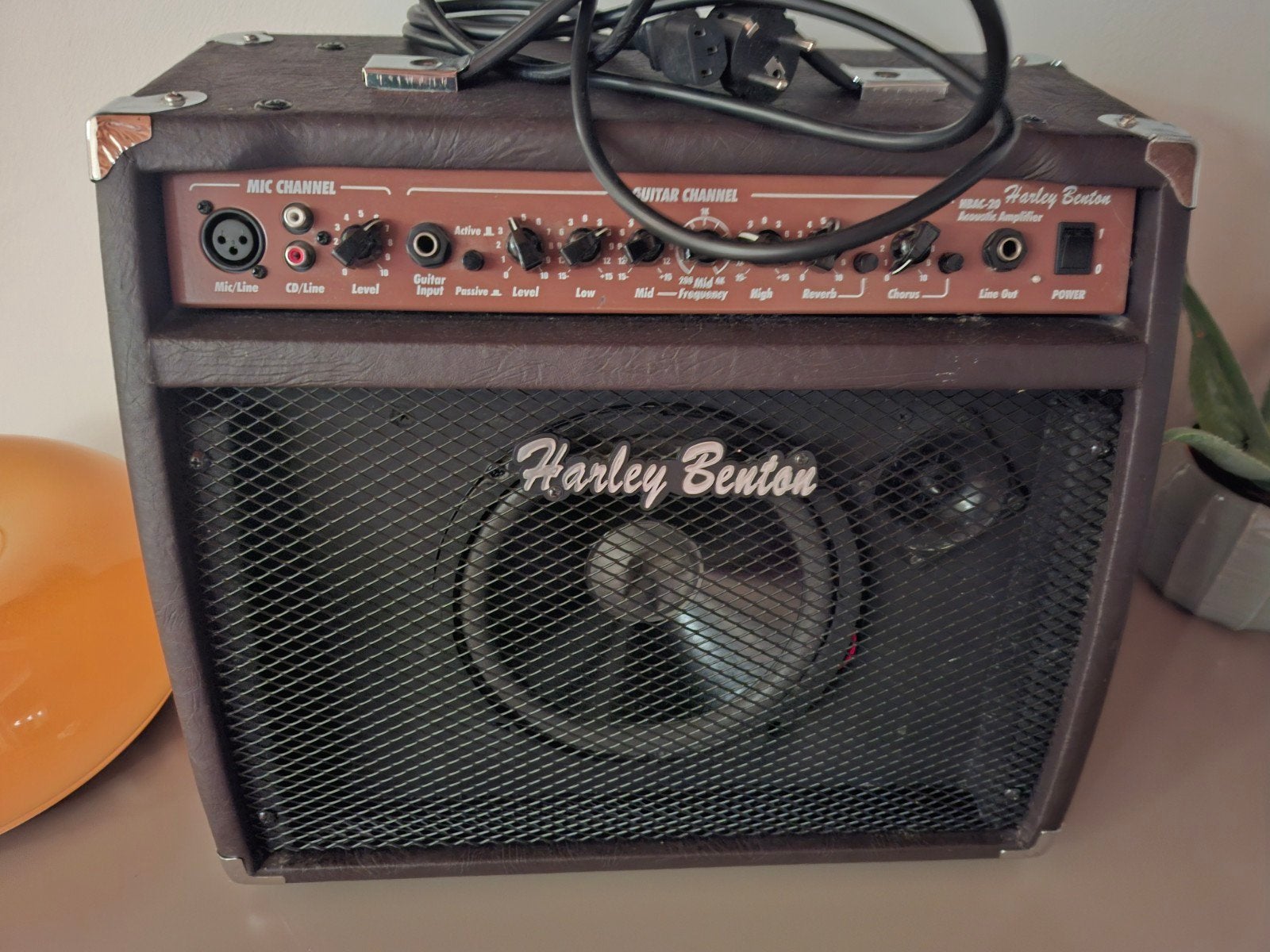 Harley Benton NBAC-20 Akoestische Versterker met Kabels, Muziek en Instrumenten, Versterkers | Bas en Gitaar, Ophalen, Gebruikt