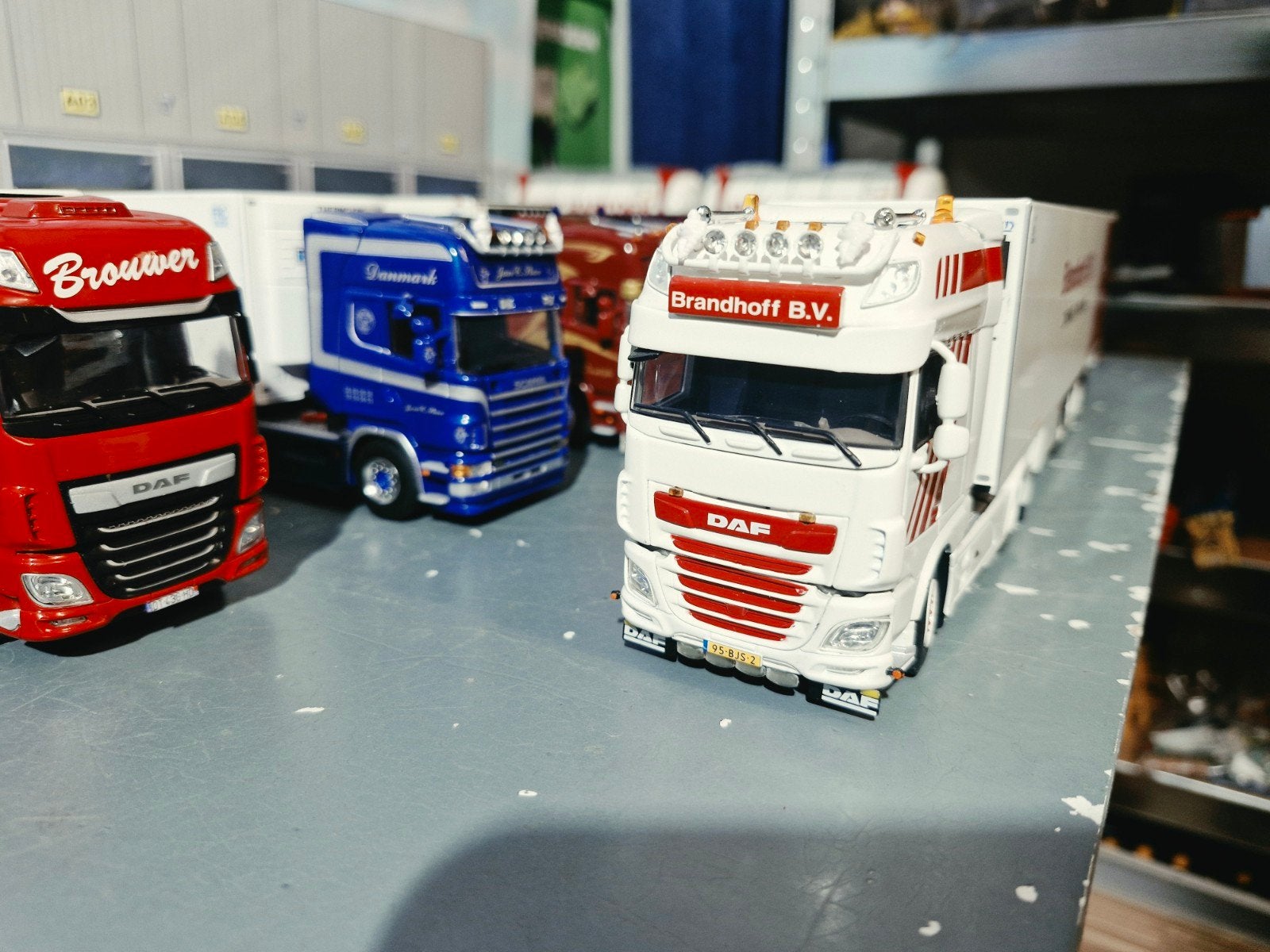 Daf XF met koeltrailer wsi van BRANDHOF