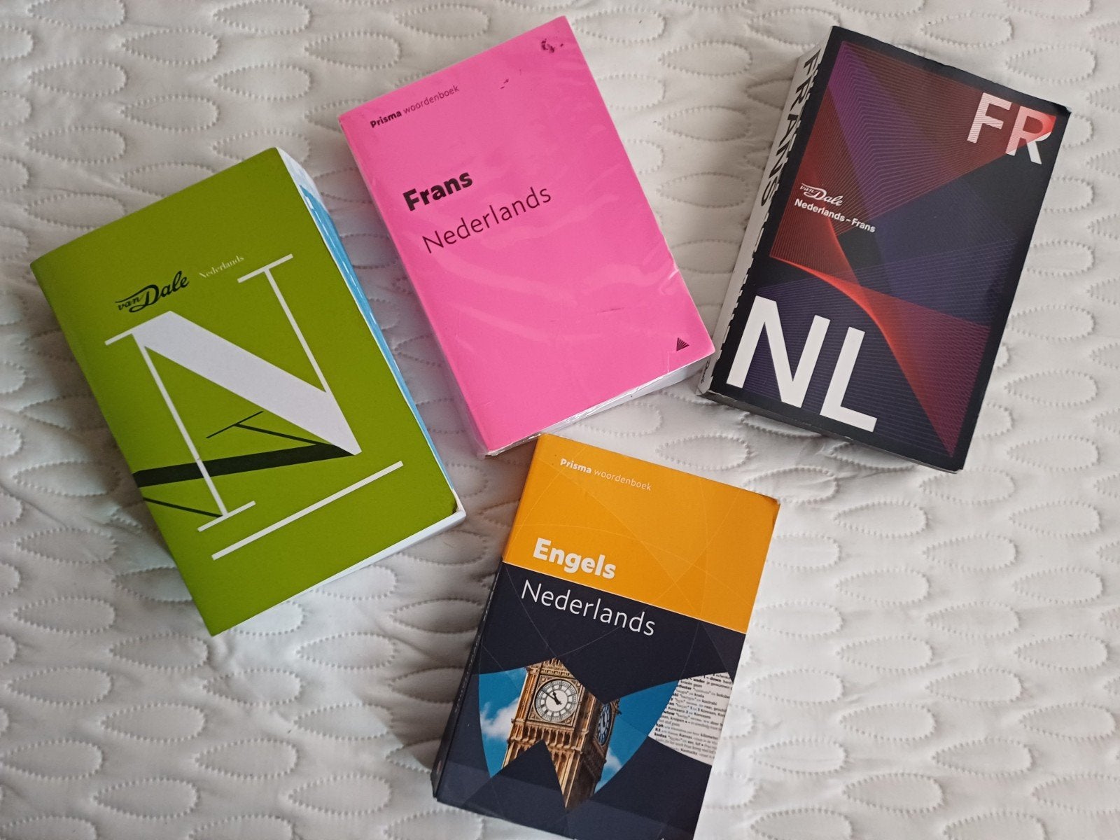 Set van 4 woordenboeken: Nederlands, Engels, Frans, Nederlands, Ophalen, Gelezen, Prisma of Spectrum