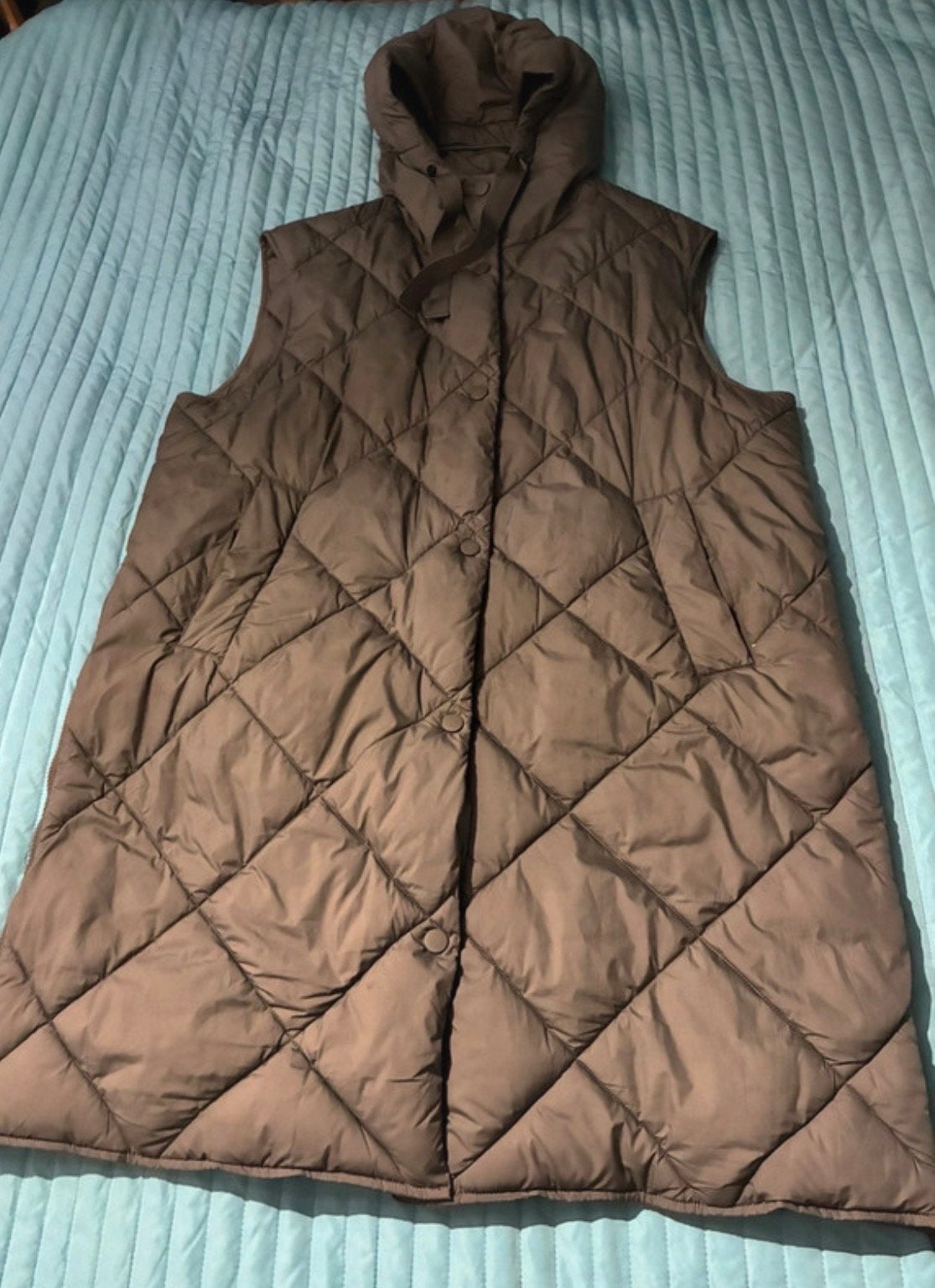 C&A Gewatteerd Vest met Capuchon - Maat 42/44 (L), Kleding | Dames, Bodywarmers, Ophalen of Verzenden, Zo goed als nieuw, Maat 42/44 (L)