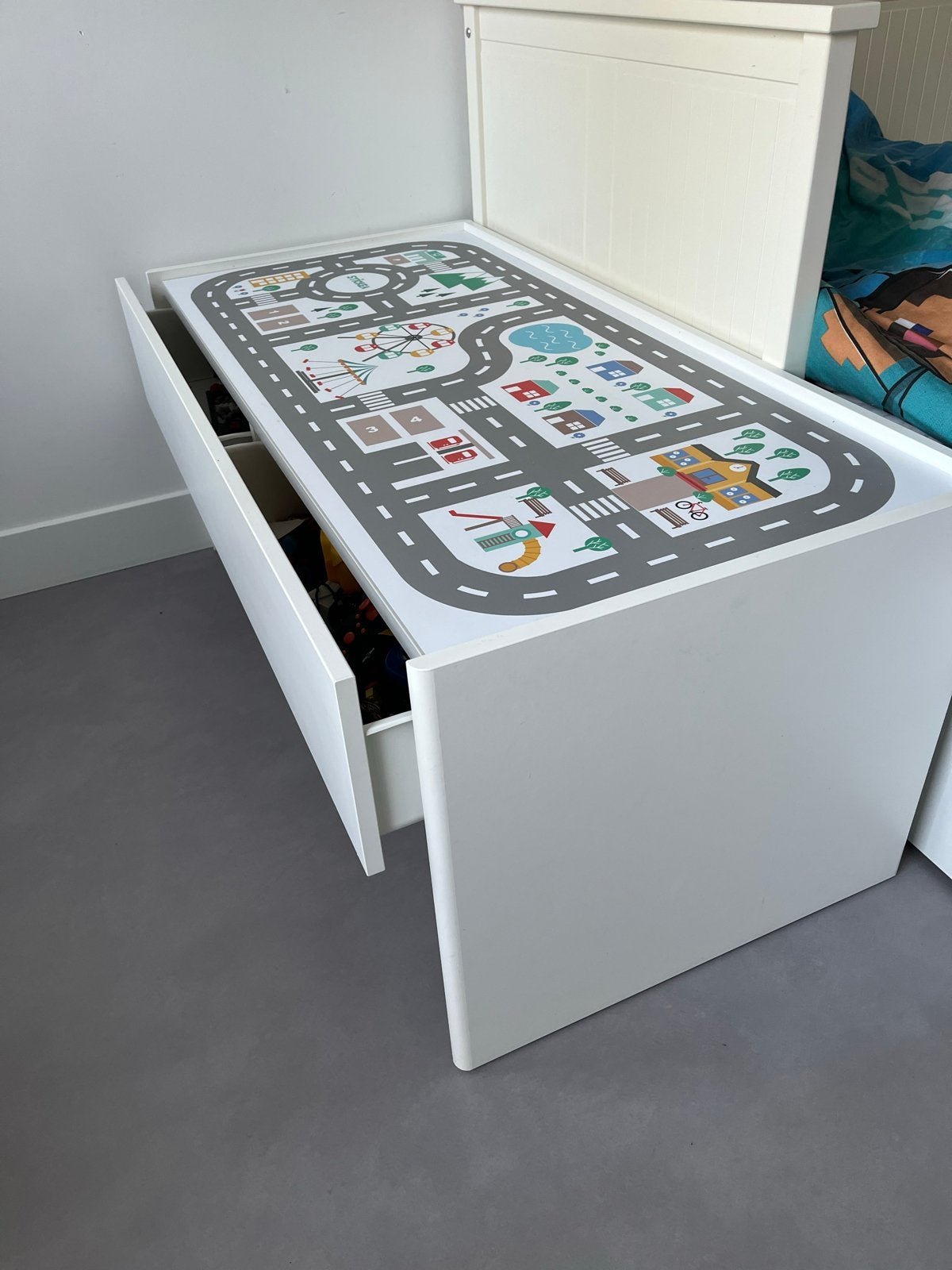 IKEA Dundra speeltafel kindertafel met lade, Ophalen, Zo goed als nieuw, Tafel(s)