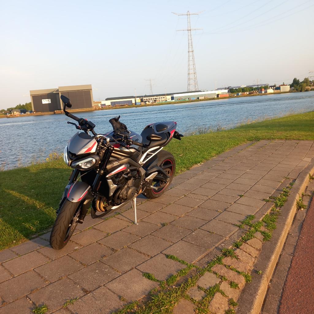 Triumph street triple 765r, Motoren, Motoren | Triumph, Motorrijbewijs A, 3 cilinders, Particulier, 765 cc