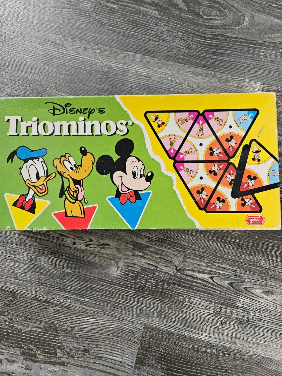 Disney's Triominos - Leuk familiespel met Mickey & vrienden, Drie of vier spelers, Ophalen of Verzenden, Gebruikt, Goliath