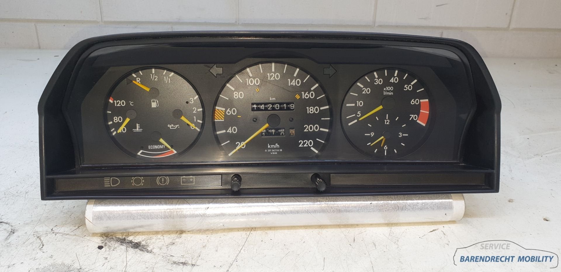 Kmteller cockpit toerenteller W201 190 Mercedes 2015402347 o