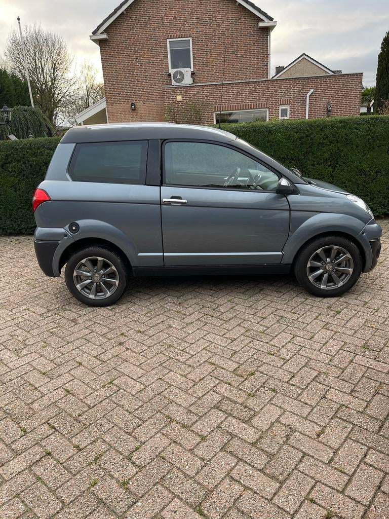 AIXAM S8 crossover kleur grijs 2cilinder diesel., Zo goed als nieuw, 16 km/u of meer, 46 km of meer, Ophalen