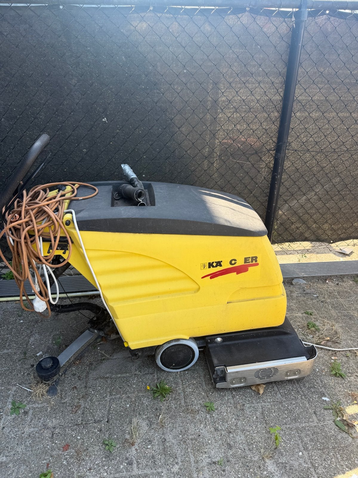 Kärcher BR 530 XL Vloerreiniger - Professionele Schrobzuiger, Doe-het-zelf en Verbouw, Reinigingsmachines, Ophalen, Gebruikt, Schrobmachine