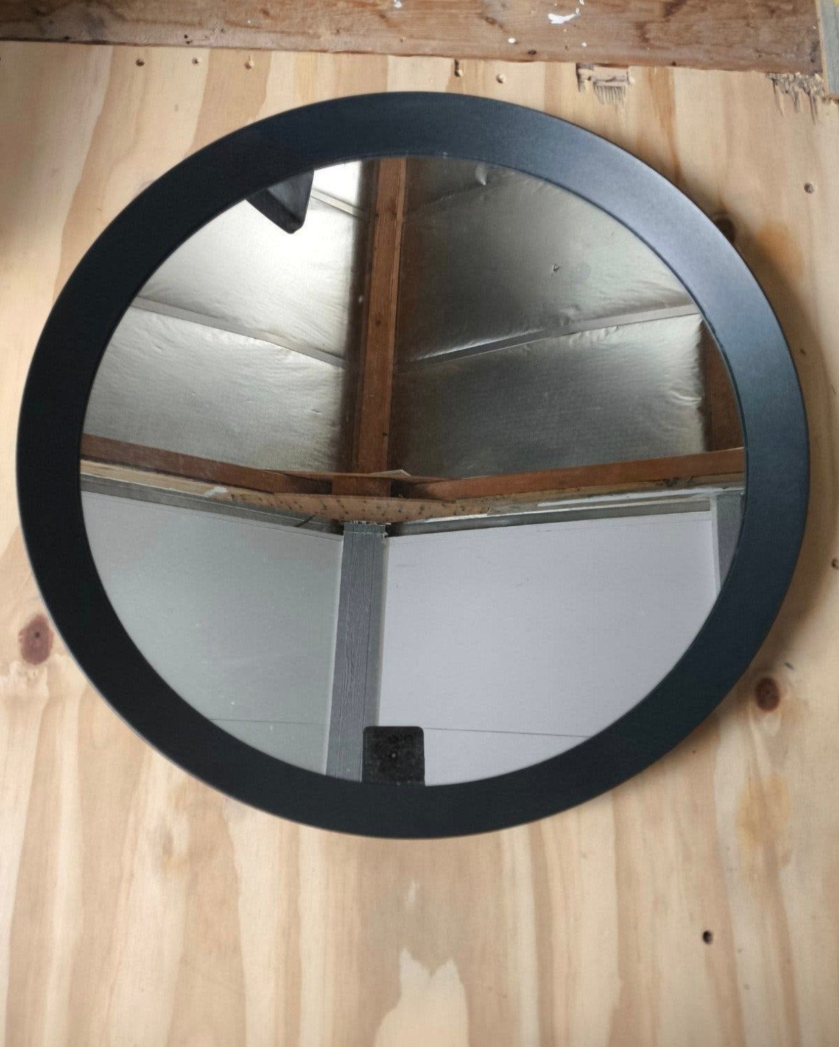 IKEA Langesund spiegel - Rond, zwart, zo goed als nieuw, Huis en Inrichting, Ophalen