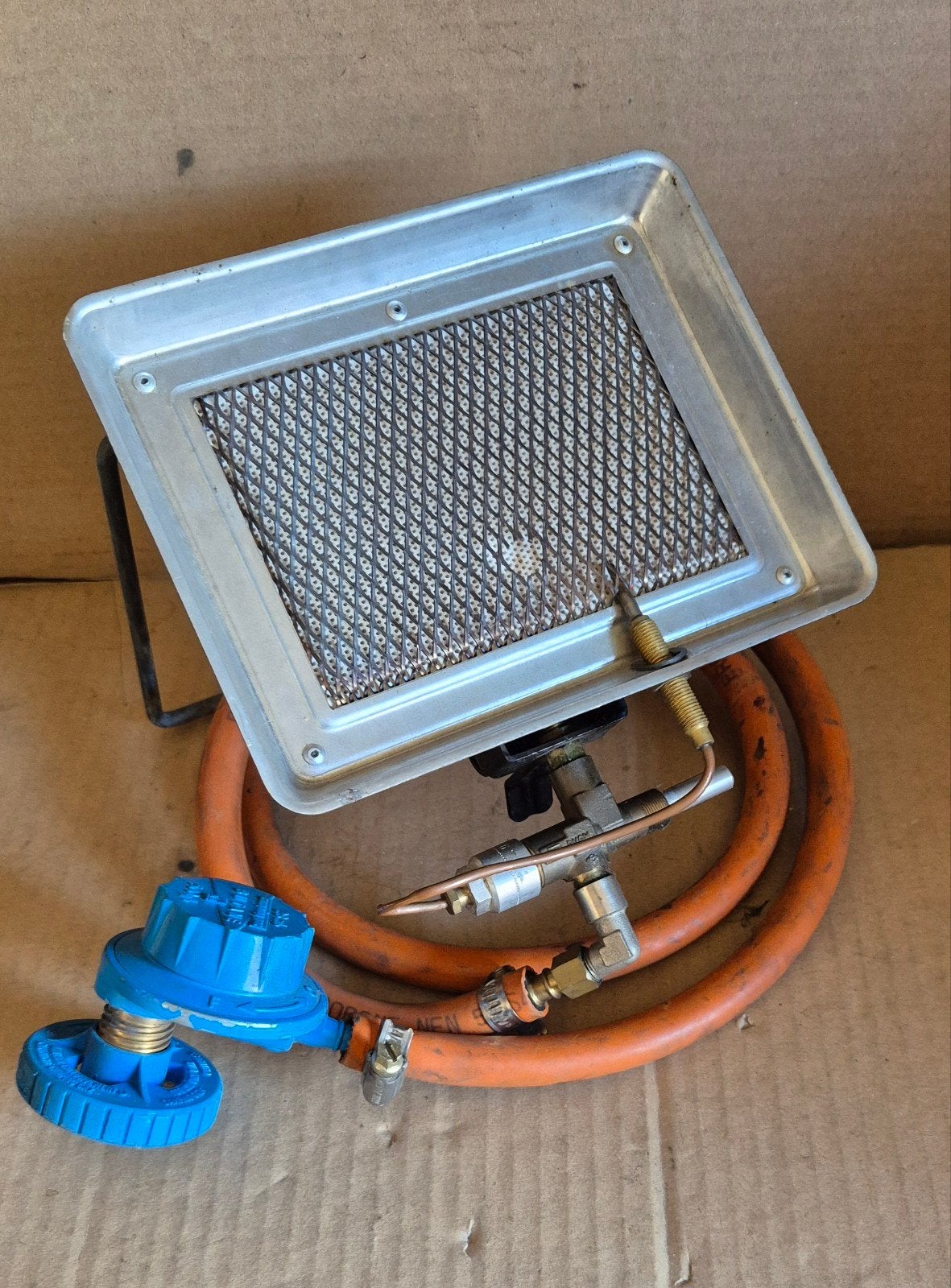 Te koop aangeboden: Compacte Camping Gaskachel / Straler (vo, Ophalen