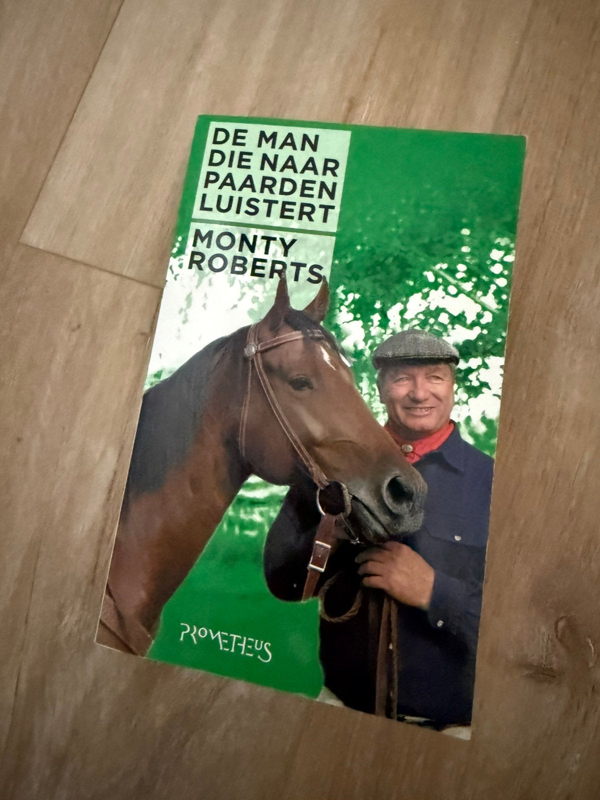 Monty Roberts De man die naar paarden luistert, Ophalen of Verzenden, Zo goed als nieuw, Paarden of Pony's