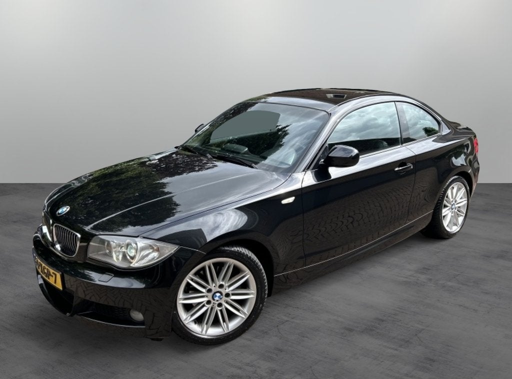 BMW 1 Serie Coupe 120i High Executive M-pakket NL-auto!, Auto's, 1-Serie, Euro 5, 680 kg, 4 cilinders