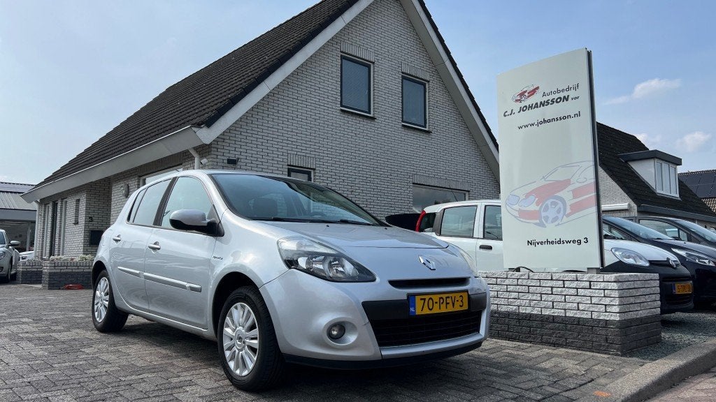 Renault CLIO 1.2 TCe Collection, Auto's, Voorwielaandrijving, Euro 5, Gebruikt, 4 cilinders