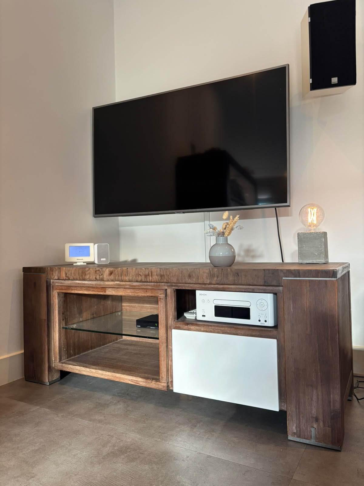 Henders & Hazel Cataluna tv-dressoir, Ophalen, Gebruikt, 100 tot 150 cm, Minder dan 100 cm