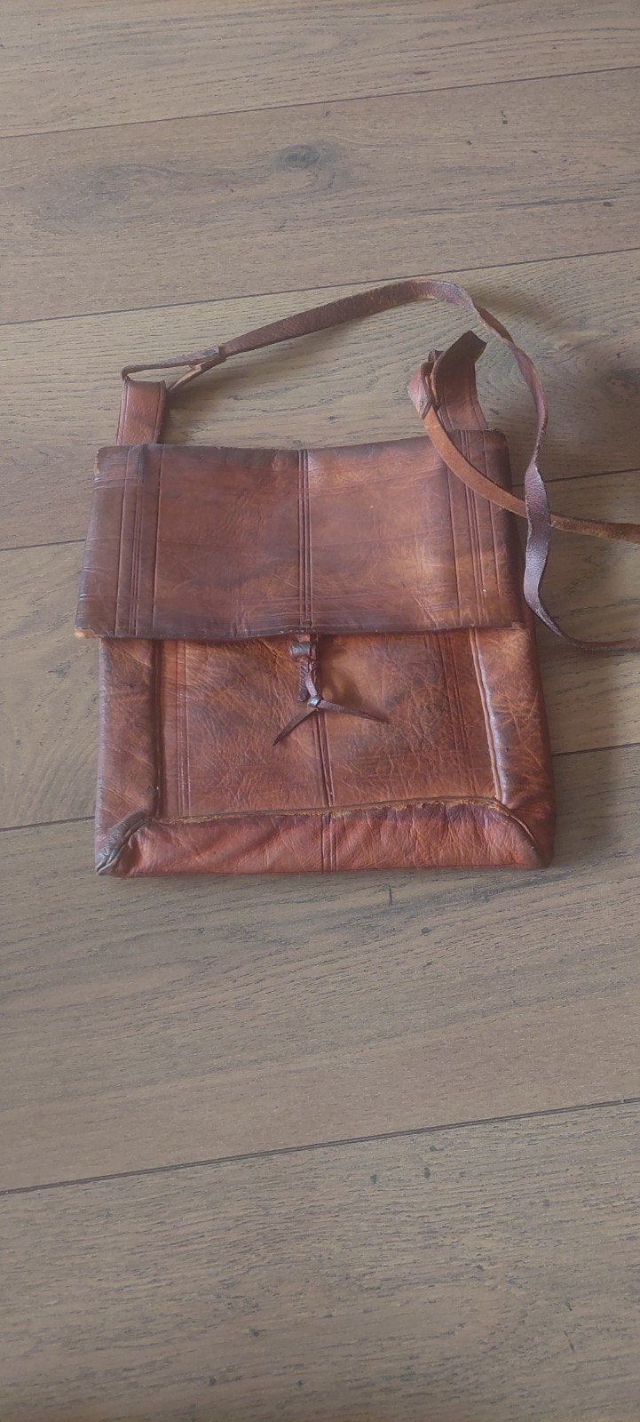 Vintage marokkaanse tas van leer, Sieraden, Tassen en Uiterlijk, Ophalen of Verzenden, Gebruikt, Bruin, Leer