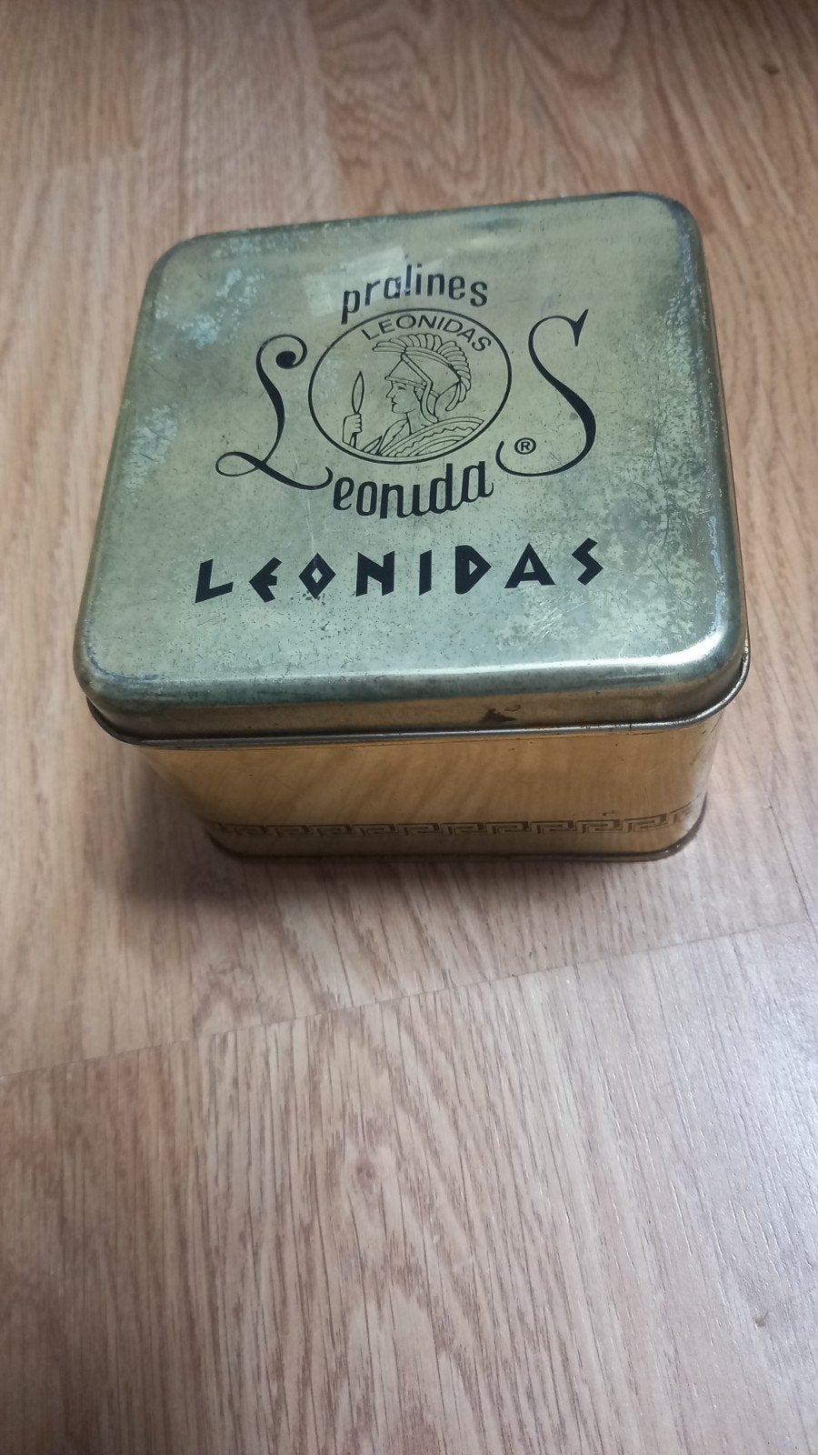 Vintage Leonidas Pralines Blikken Trommel - 8x11x11 cm, Verzamelen, Ophalen of Verzenden, Gebruikt, Koek(jes), Overige merken