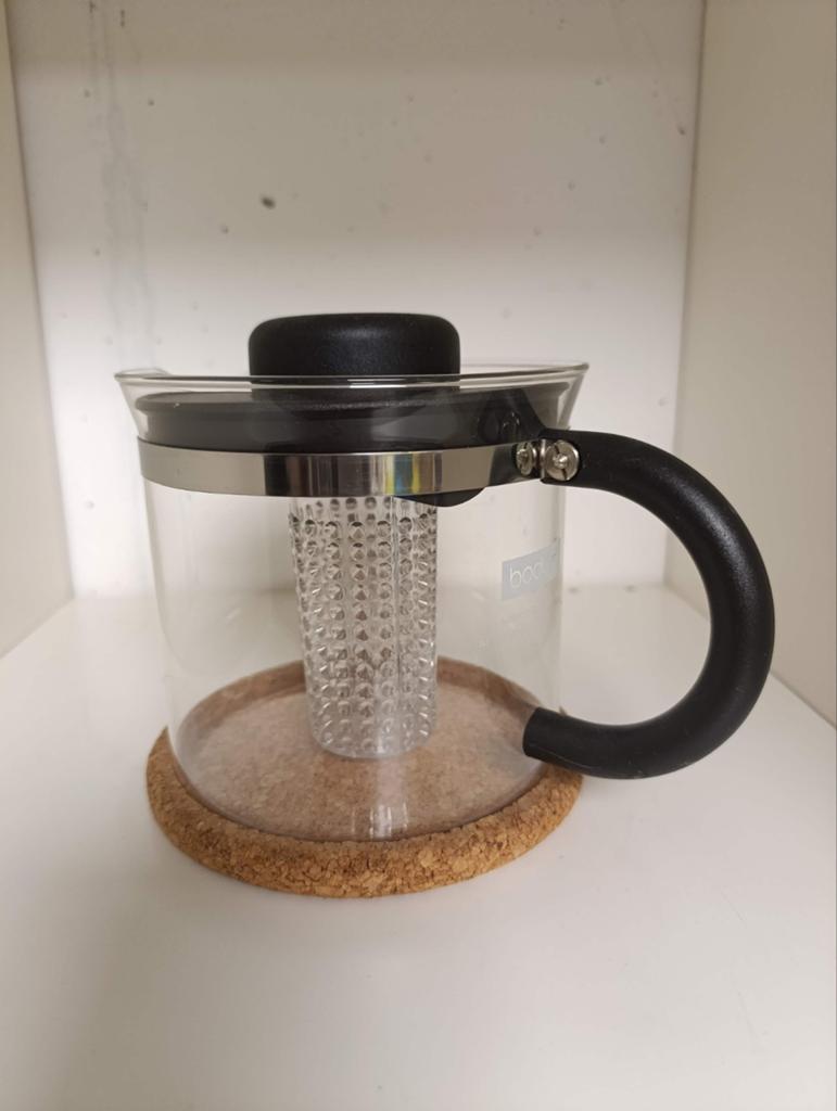 Bodum theepot met filter, glas en kurk, 1.0L, Theepot/fluitketel, Glas, Bodum, Ophalen of Verzenden