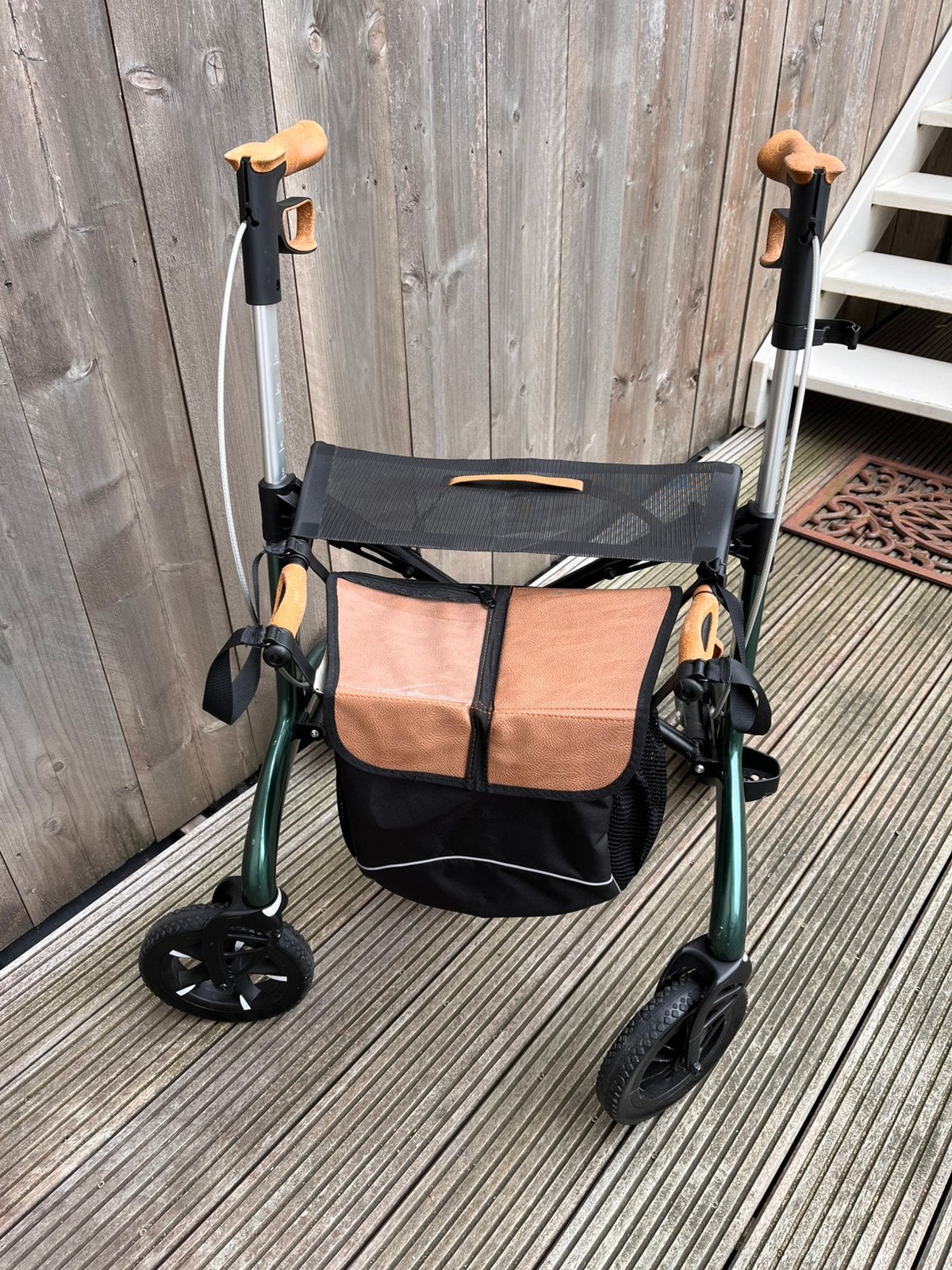 Saljol Carbon Rollator – In Absolute Nieuwstaat!, Ophalen, Lichtgewicht, Zo goed als nieuw