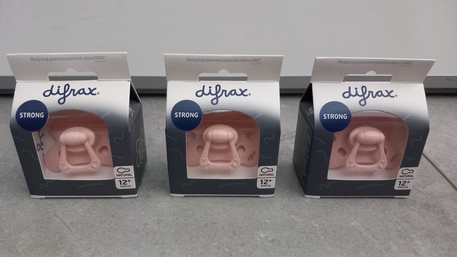 Difrax fopspeen 12 mnd 3x oud roze 1 x roze print, Ophalen of Verzenden, Overige typen
