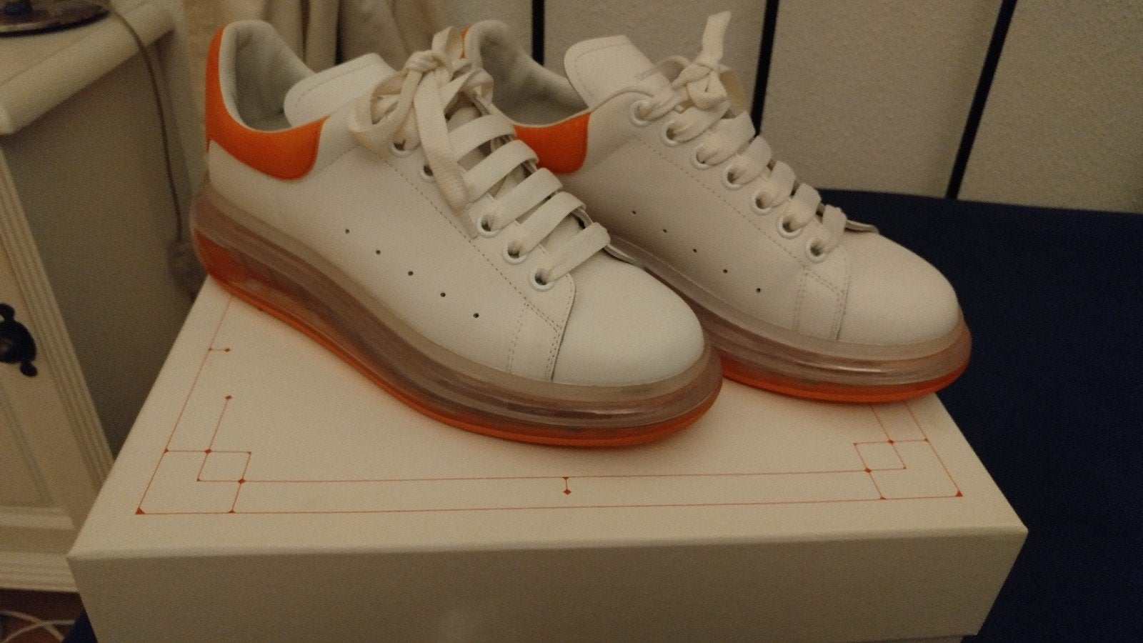 Alexander McQueen sneakers maat 41, Alexander McQueen, Wit, Ophalen of Verzenden, Sneakers of Gympen