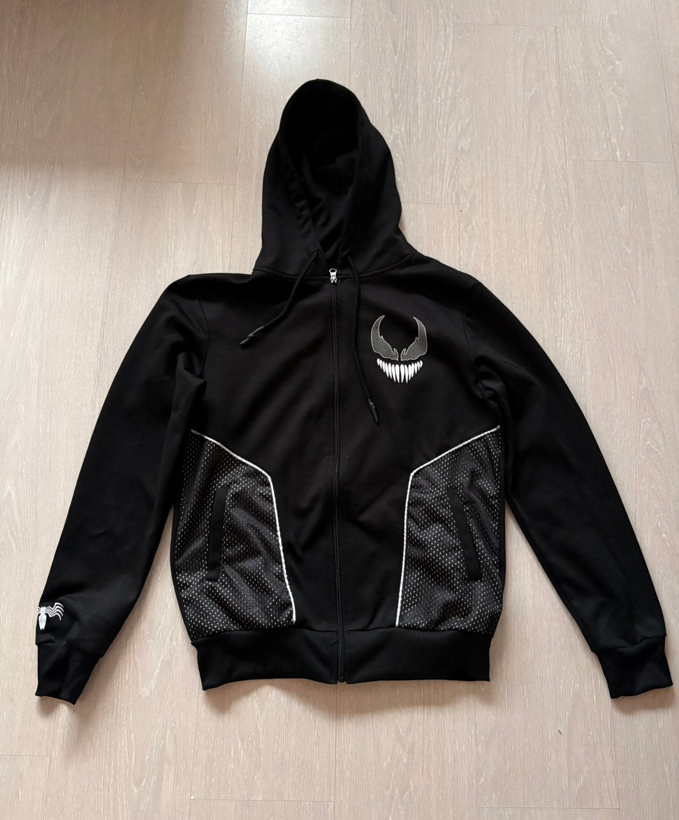 Venom vest, maat M, Ophalen of Verzenden, Gedragen, Maat 48/50 (M), Zwart